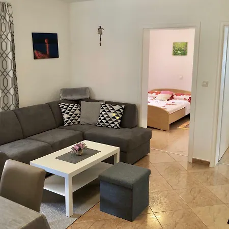Apartman Kapovica شقة ميدولين